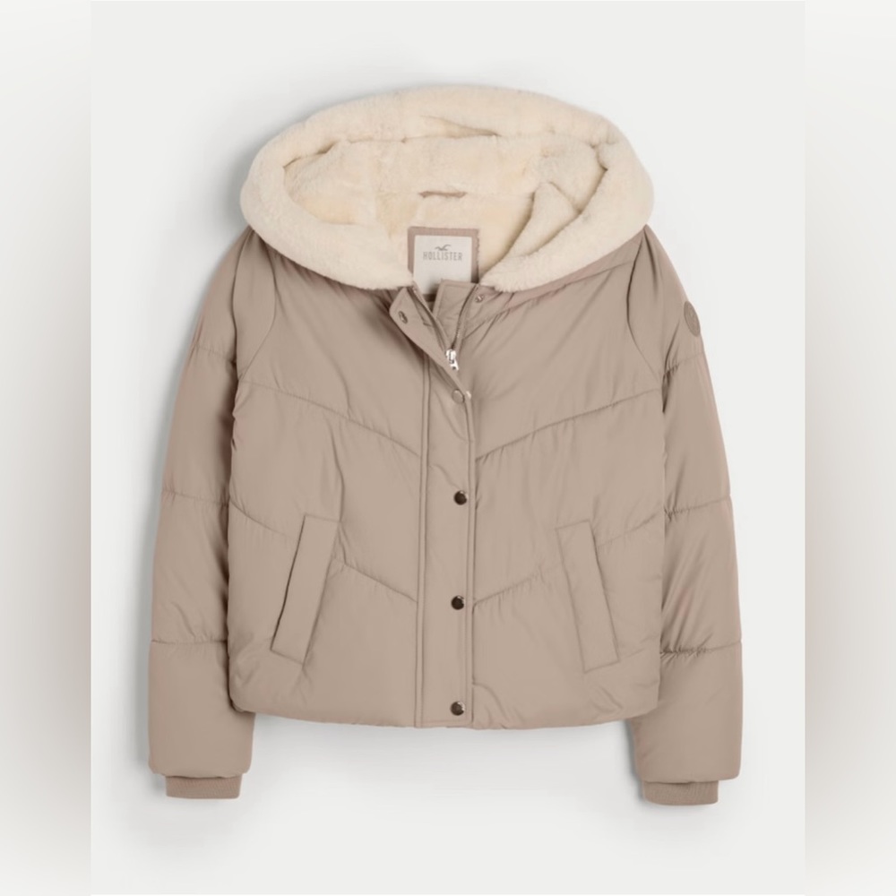 Hollister Cozy-Lined Puffer Jacket